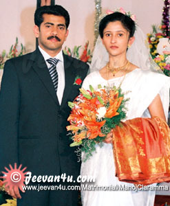 Manoj Claramma Marriage Photos at St.George Church Thalayad Kozhikode